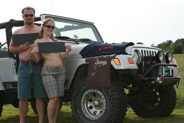 jeepers-go-topless-day-2008.jpg